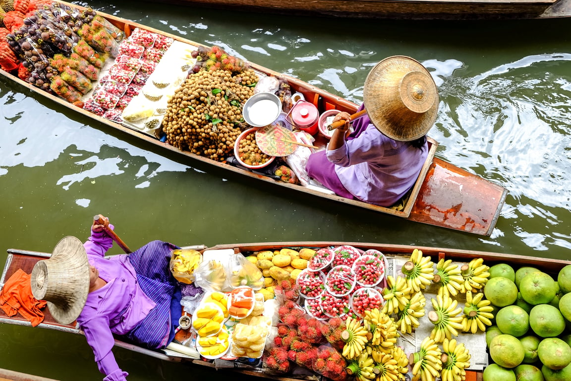 Amphawa Floating Market poi Thailand Holiday