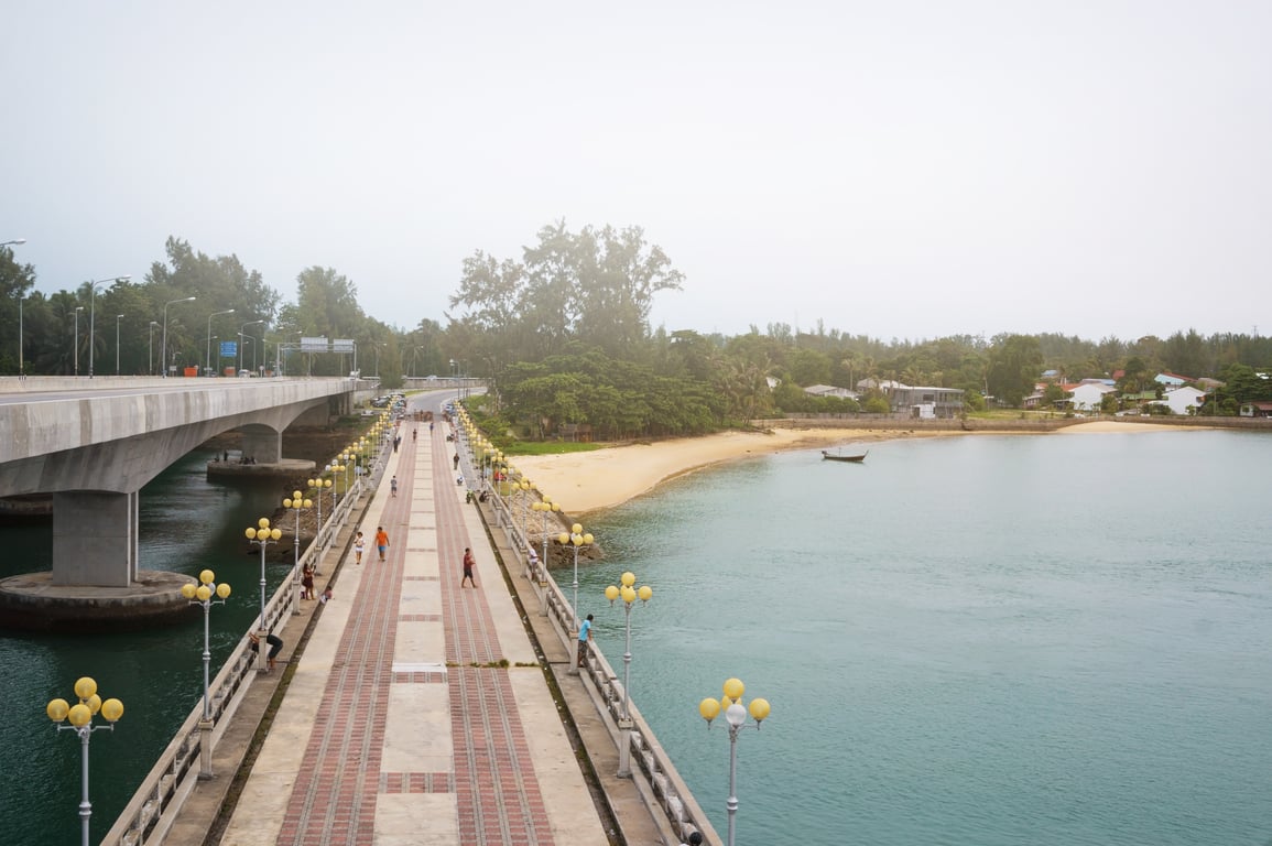 Sarasin Bridge in Phuket poi Thailand Holiday