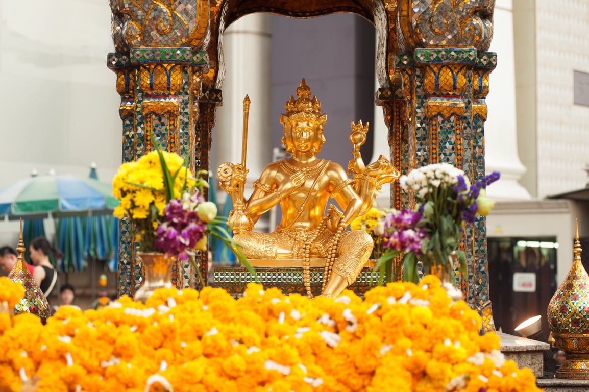 Erawan Shrine poi Thailand Holiday