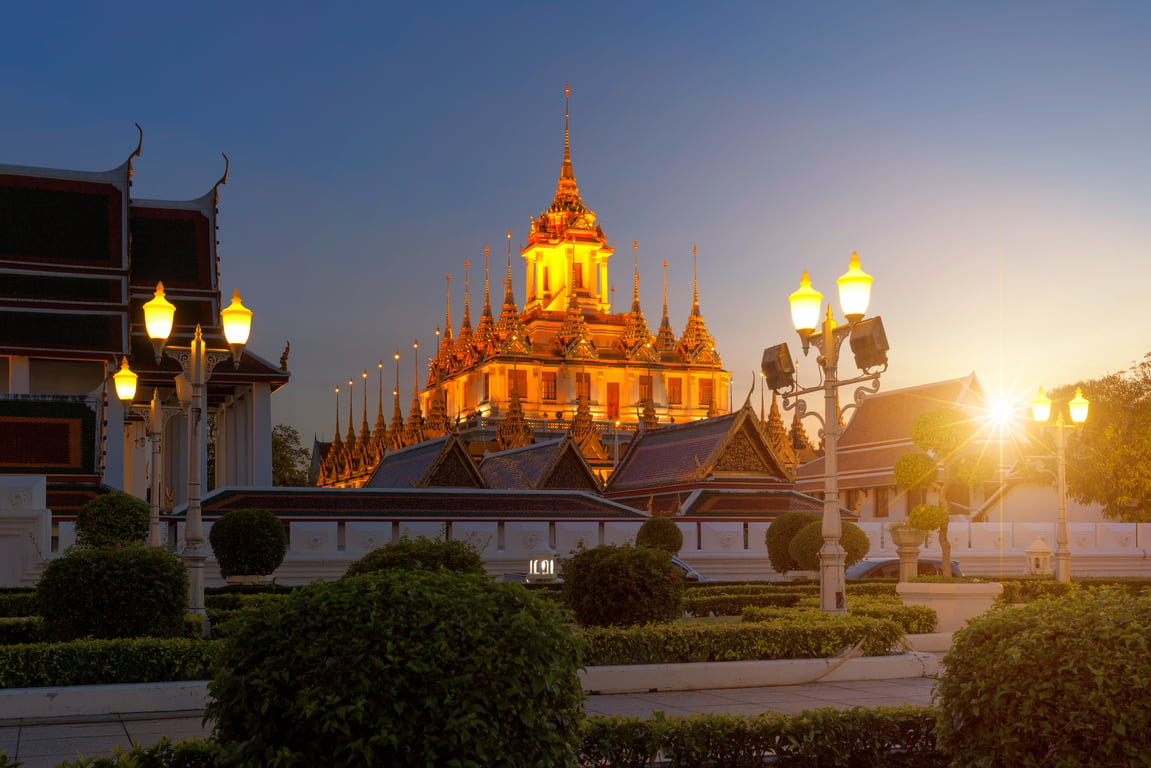 Loha Prasat Temple poi Thailand Holiday