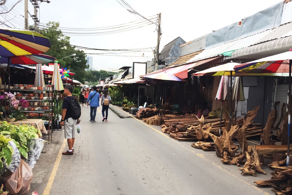 Bangkok Flower Market | Pak Klong Talad poi Thailand Holiday