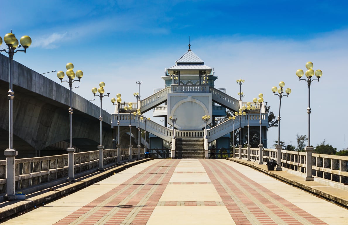 Sarasin Bridge in Phuket poi Thailand Holiday