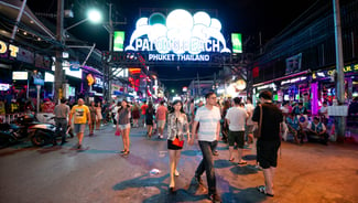 Holiday in Bangla Road Nightlife poi in Thailand