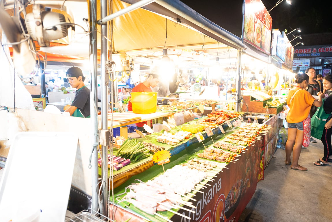 Bangla Road Nightlife poi Thailand Holiday